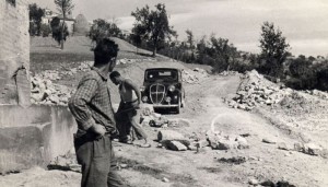 Anni '50 Consorzio di Bonifica Balle del tenna - Penna San Giovanni - realizzazione strada in MACADAM